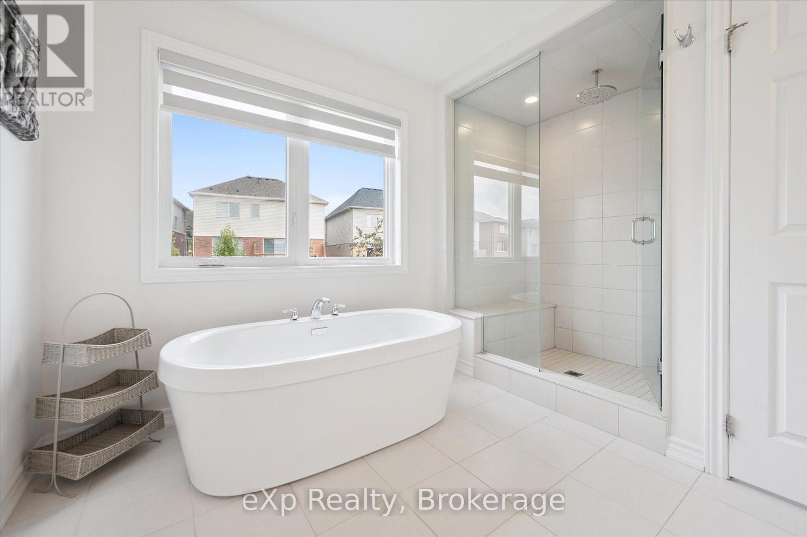 Photo 37 of 50 Elliot Avenue E, Centre Wellington ON
