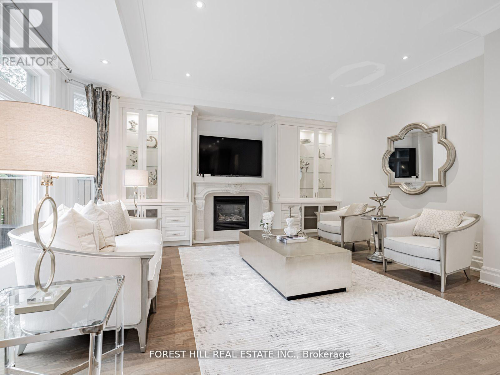 Photo 8 of 331 Connaught Avenue, Toronto ON