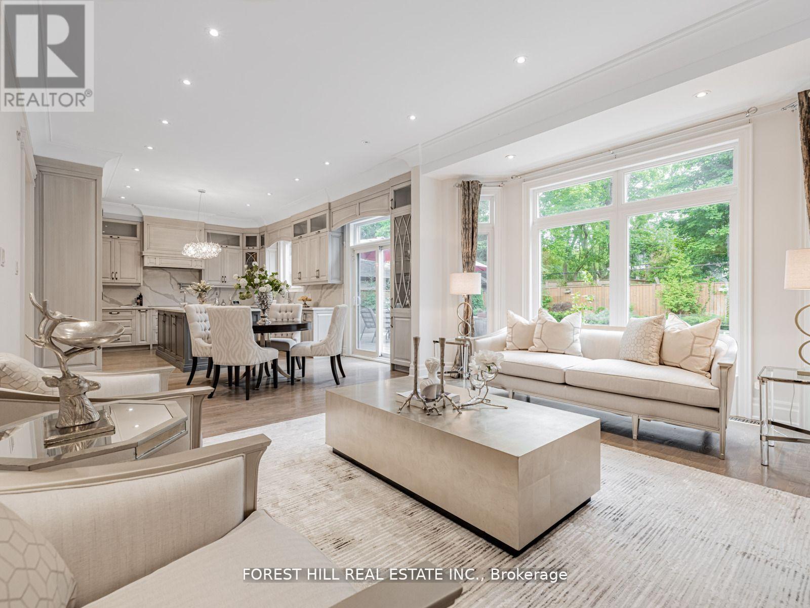 Photo 9 of 331 Connaught Avenue, Toronto ON