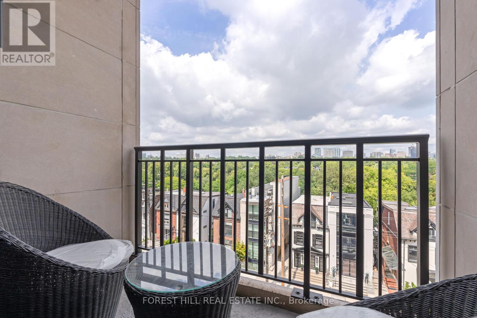 Photo 18 of 506 133 Hazelton Avenue, Toronto ON