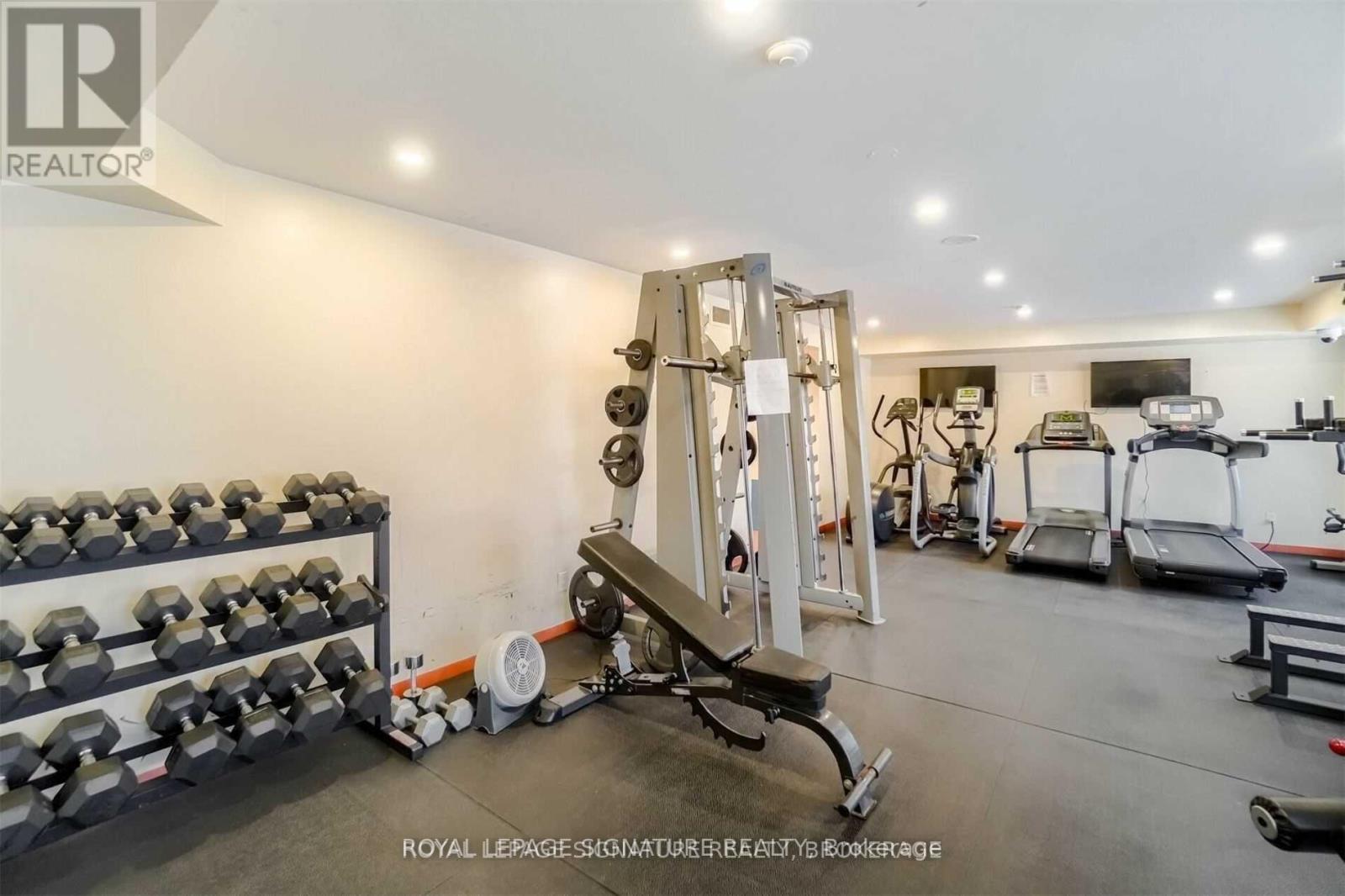Photo 6 of 1011 255 Richmond Street E, Toronto ON