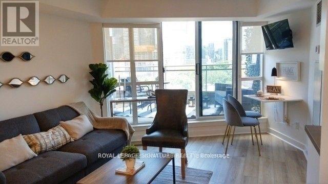 Photo 7 of 1011 255 Richmond Street E, Toronto ON
