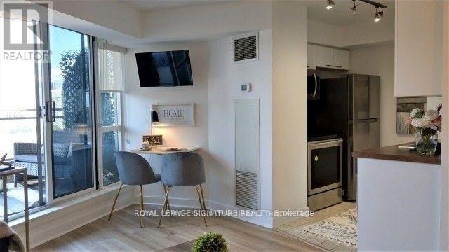 Photo 9 of 1011 255 Richmond Street E, Toronto ON