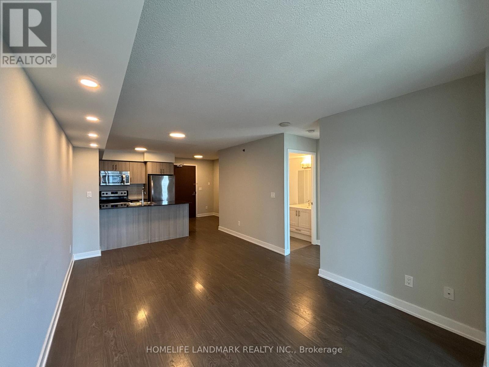 Photo 10 of 1014 185 Bonis Avenue, Toronto ON