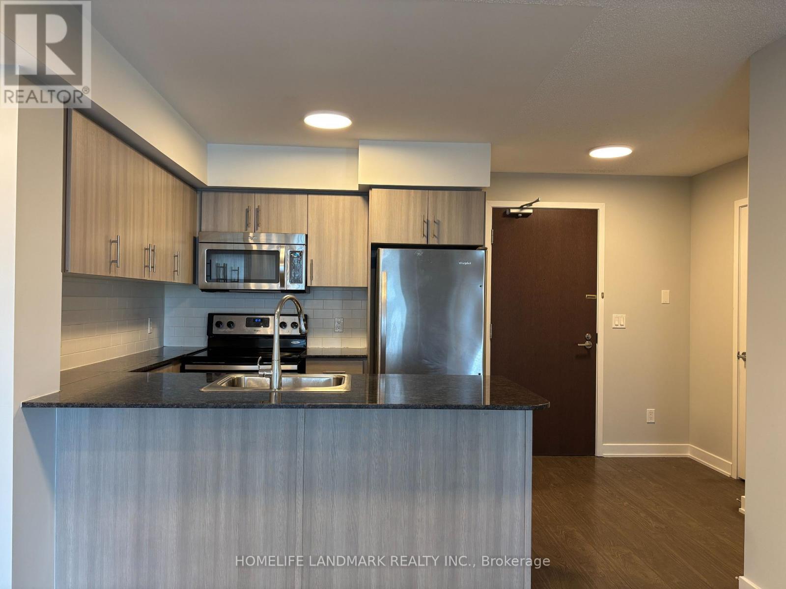 Photo 5 of 1014 185 Bonis Avenue, Toronto ON