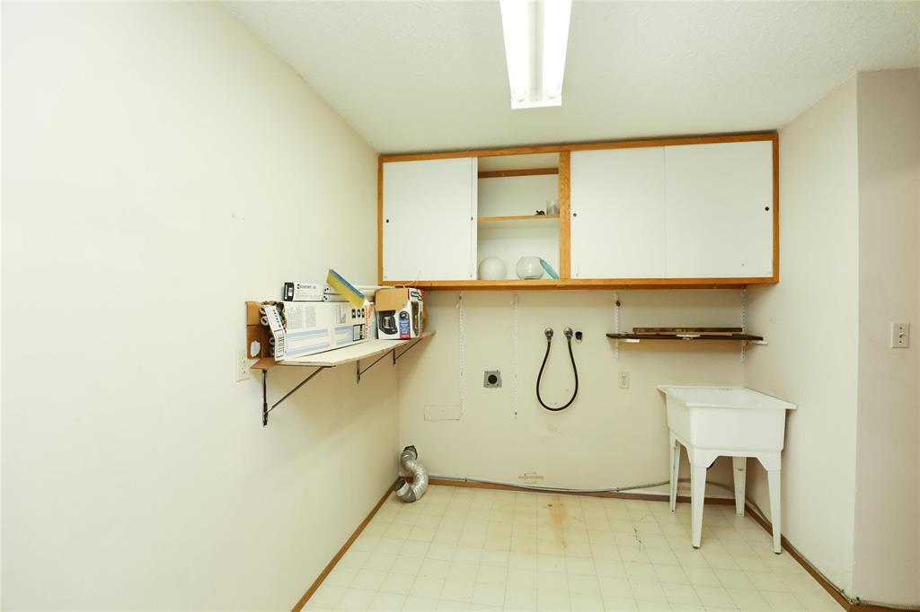 Photo 19 of 102 687 St Annes Road, Winnipeg MB