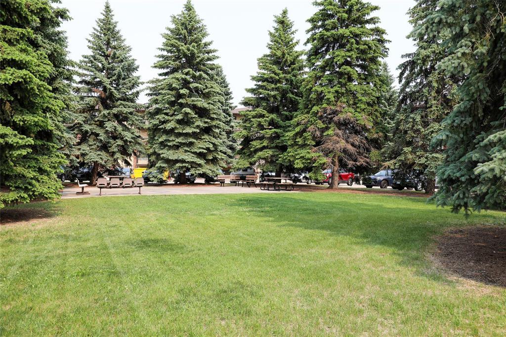 Photo 27 of 102 687 St Annes Road, Winnipeg MB