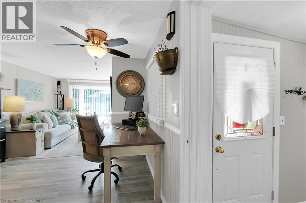 Photo 4 of 4595 Martha Lane, Beamsville ON