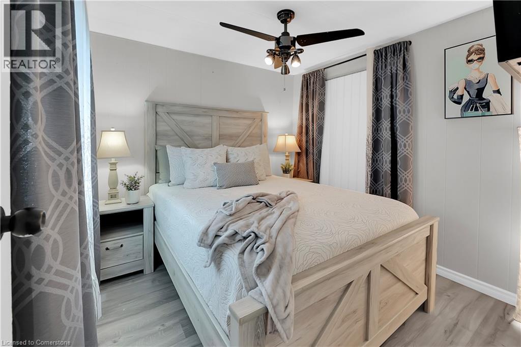 Photo 13 of 4595 Martha Lane, Beamsville ON