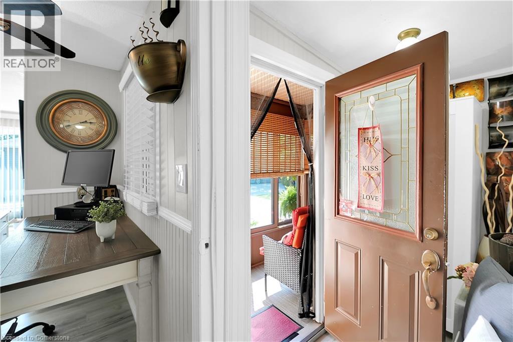 Photo 3 of 4595 Martha Lane, Beamsville ON