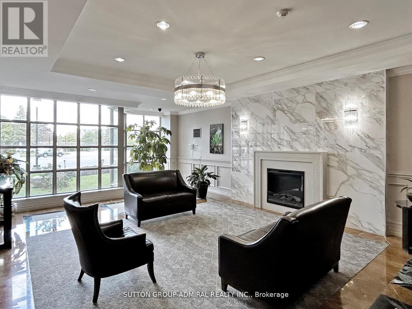 Photo 30 of 401 11 Townsgate Drive, Vaughan ON