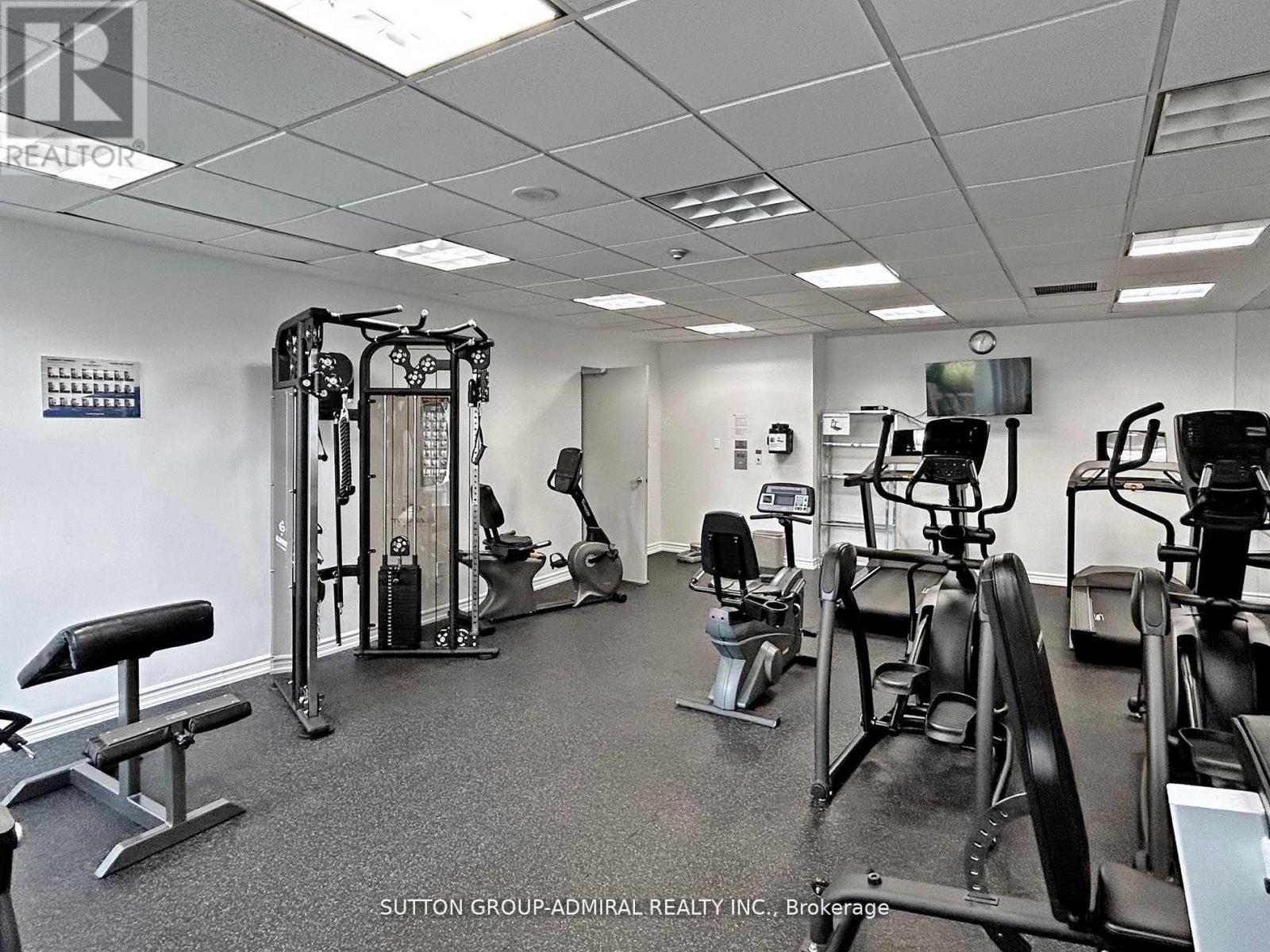 Photo 3 of 401 11 Townsgate Drive, Vaughan ON