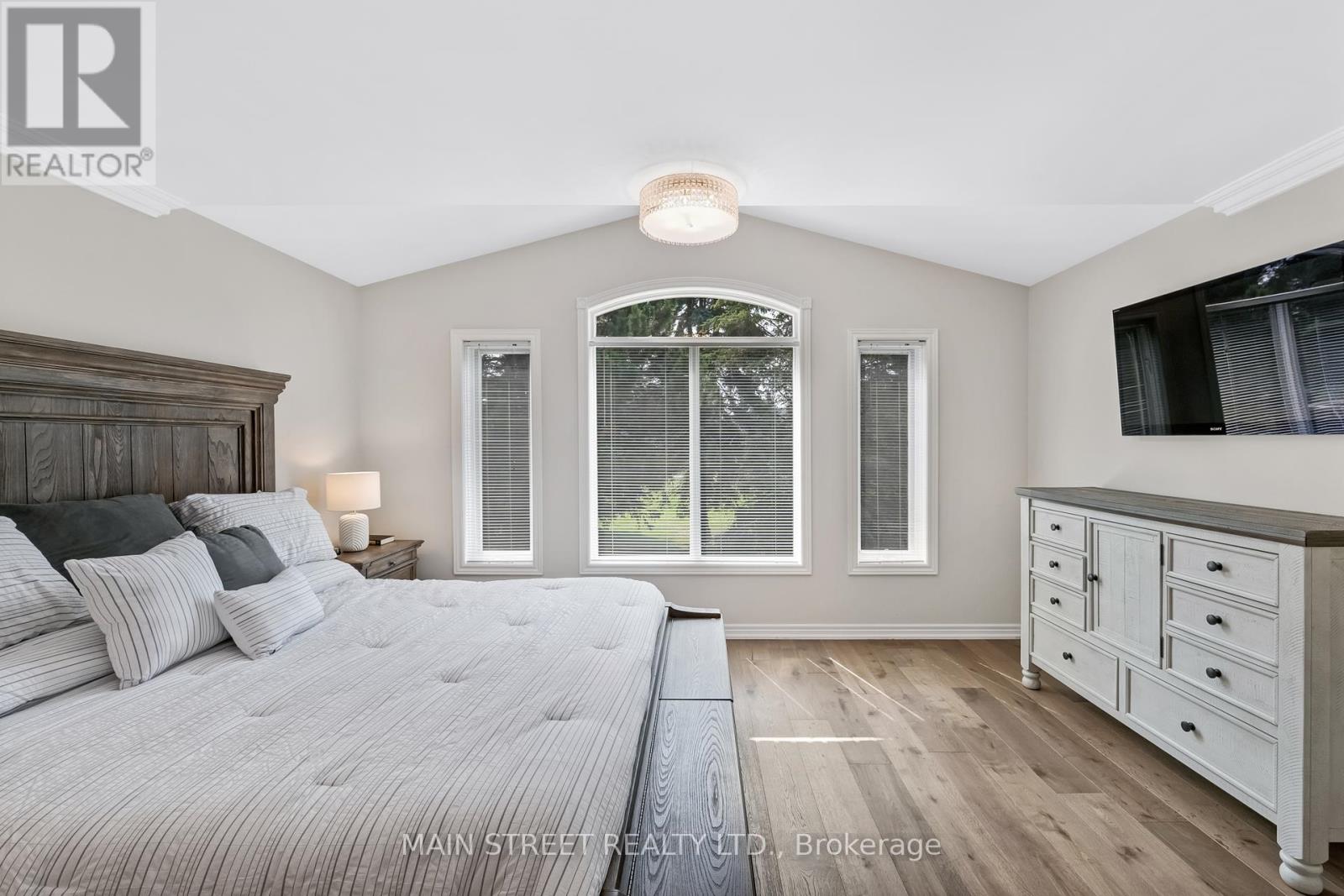 Photo 17 of 40 Via Amici, New Tecumseth ON