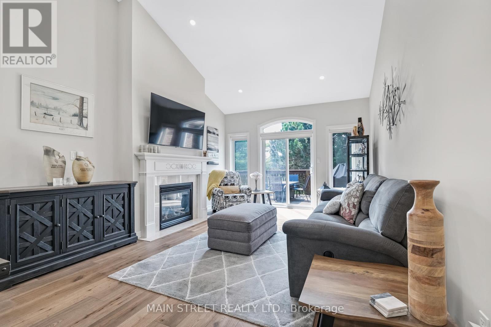 Photo 5 of 40 Via Amici, New Tecumseth ON