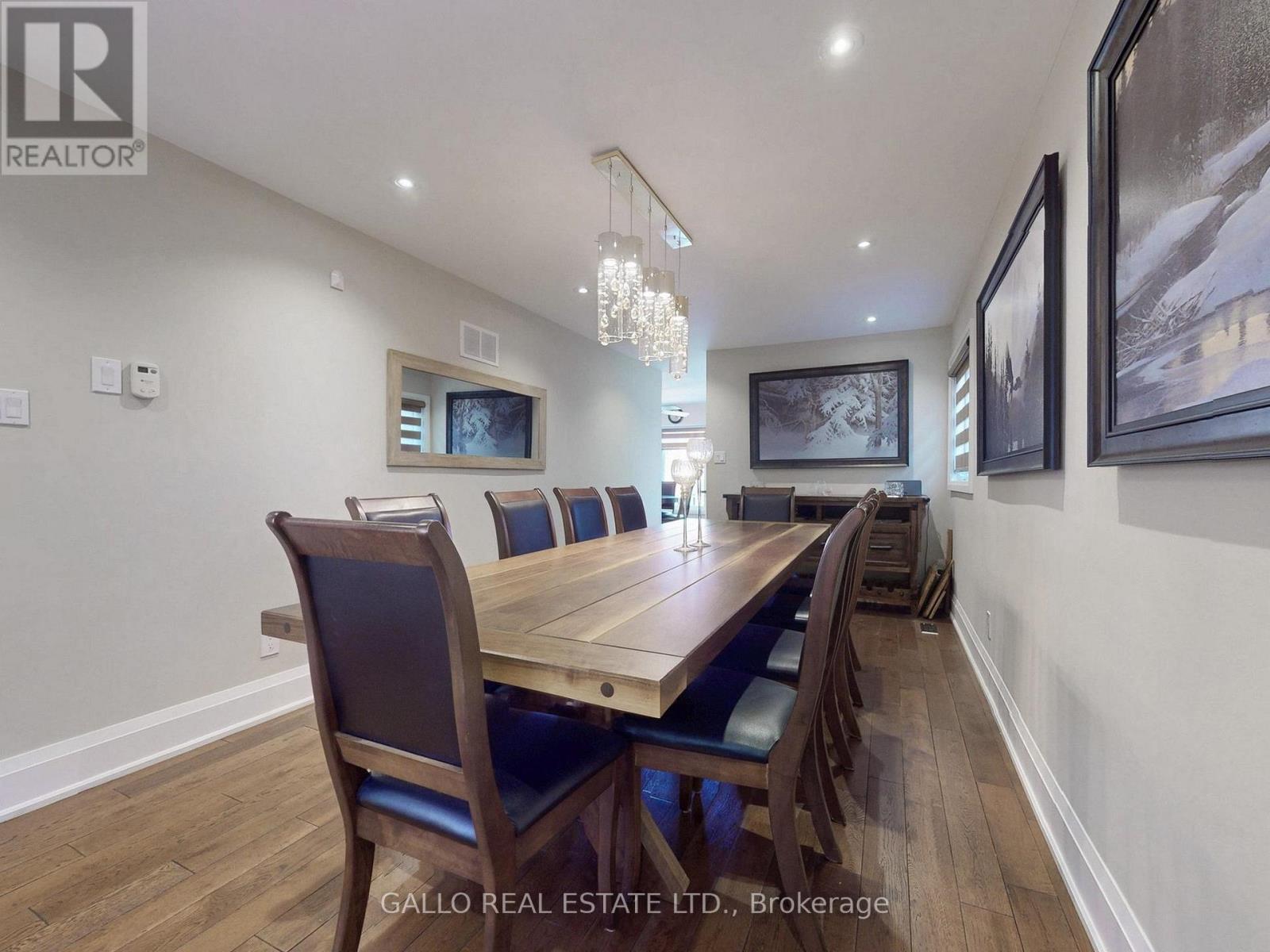 Photo 13 of 45 Timbermill Crescent, Markham ON