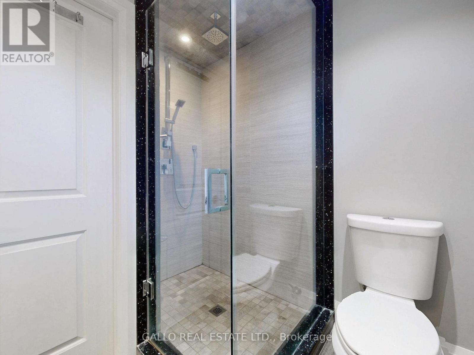 Photo 22 of 45 Timbermill Crescent, Markham ON