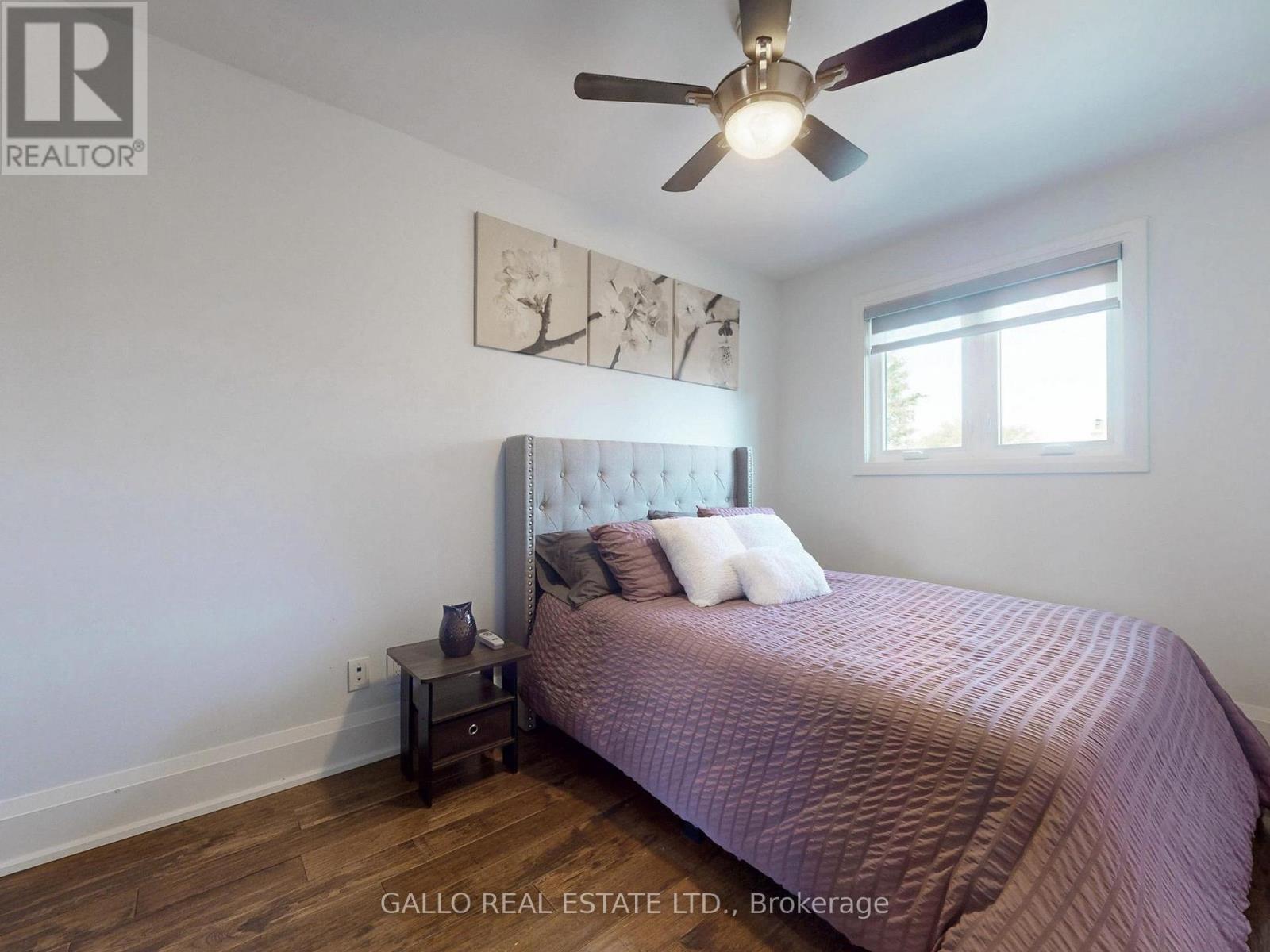 Photo 23 of 45 Timbermill Crescent, Markham ON
