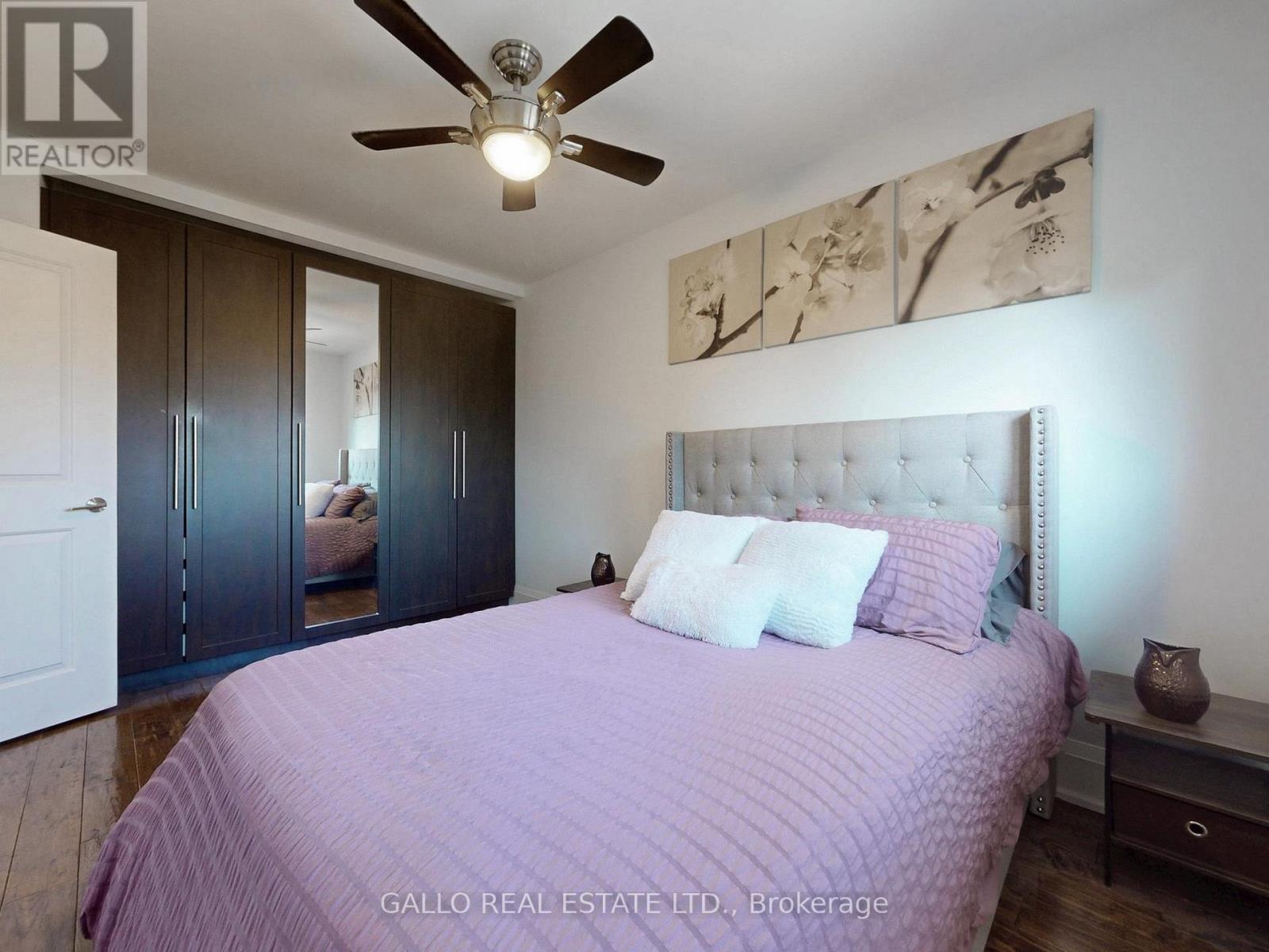 Photo 24 of 45 Timbermill Crescent, Markham ON