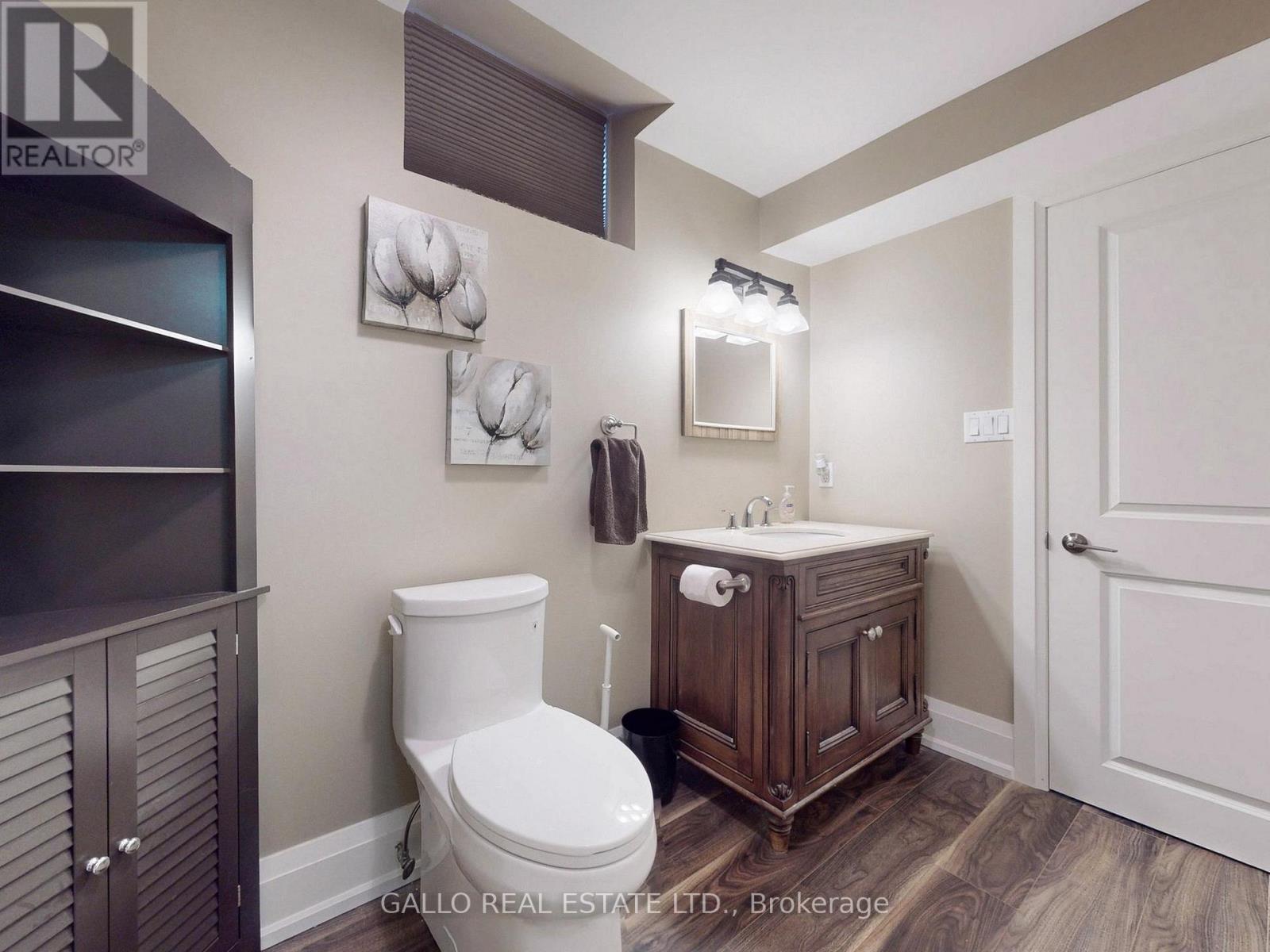 Photo 34 of 45 Timbermill Crescent, Markham ON