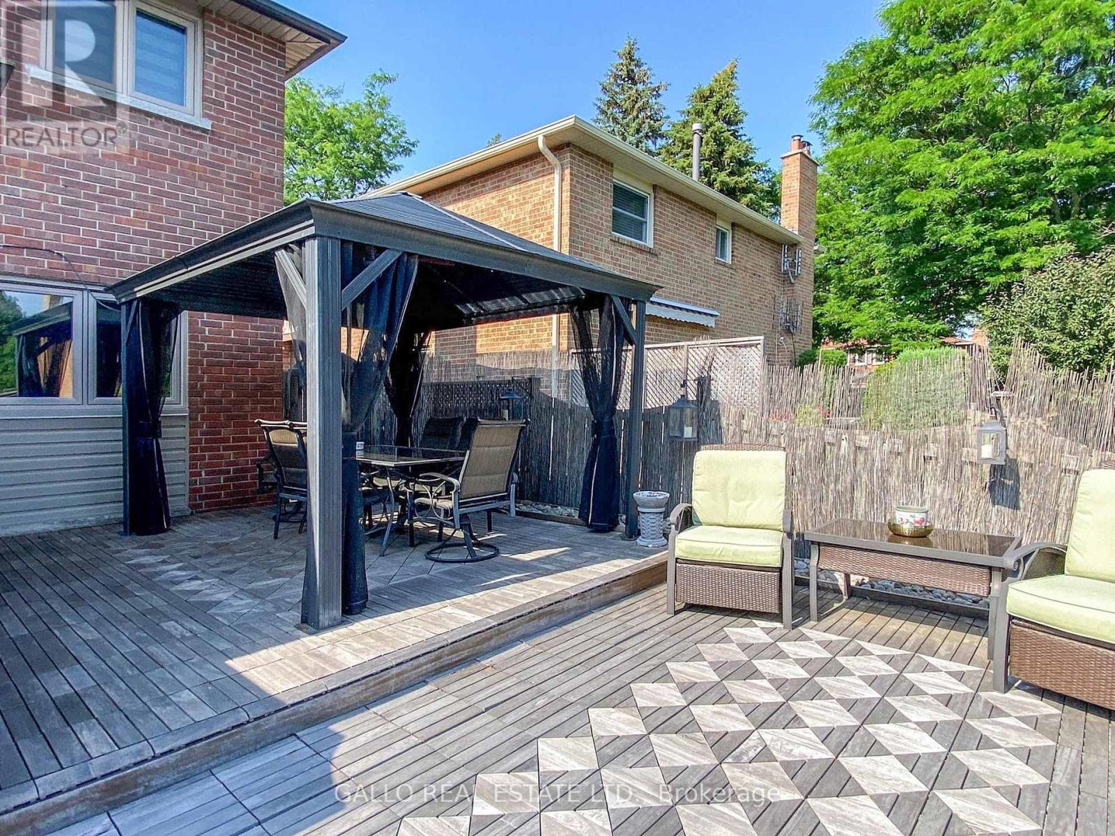Photo 35 of 45 Timbermill Crescent, Markham ON