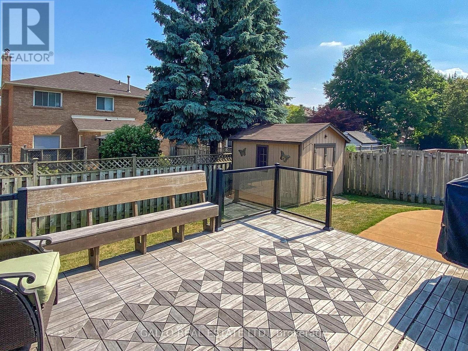 Photo 37 of 45 Timbermill Crescent, Markham ON