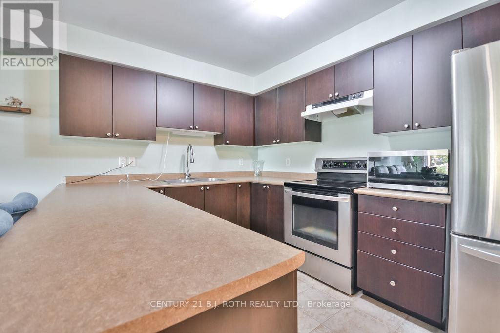 Photo 10 of 15 43 Coulter Street, Barrie ON