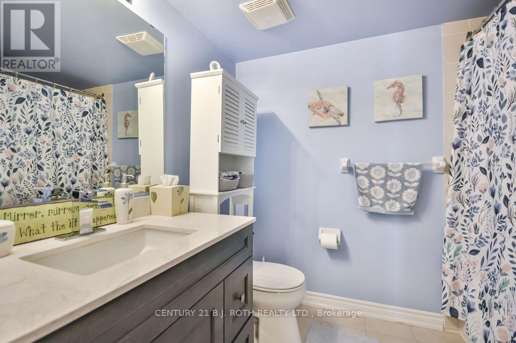 Photo 11 of 15 43 Coulter Street, Barrie ON