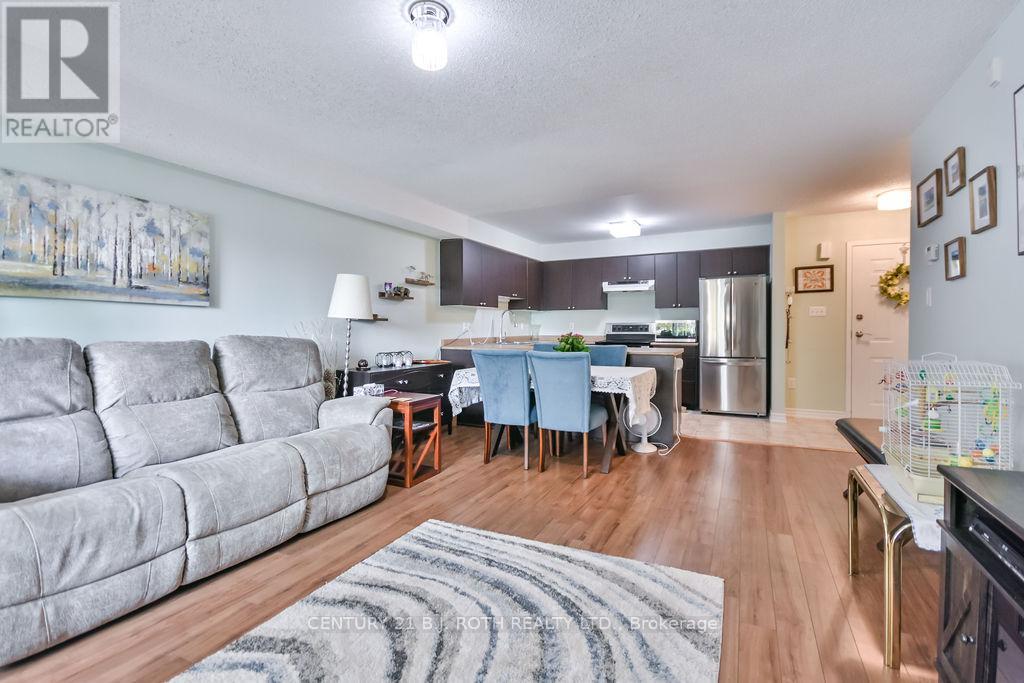 Photo 19 of 15 43 Coulter Street, Barrie ON
