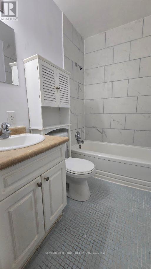 Photo 11 of 405 37 Peel Street, Barrie ON