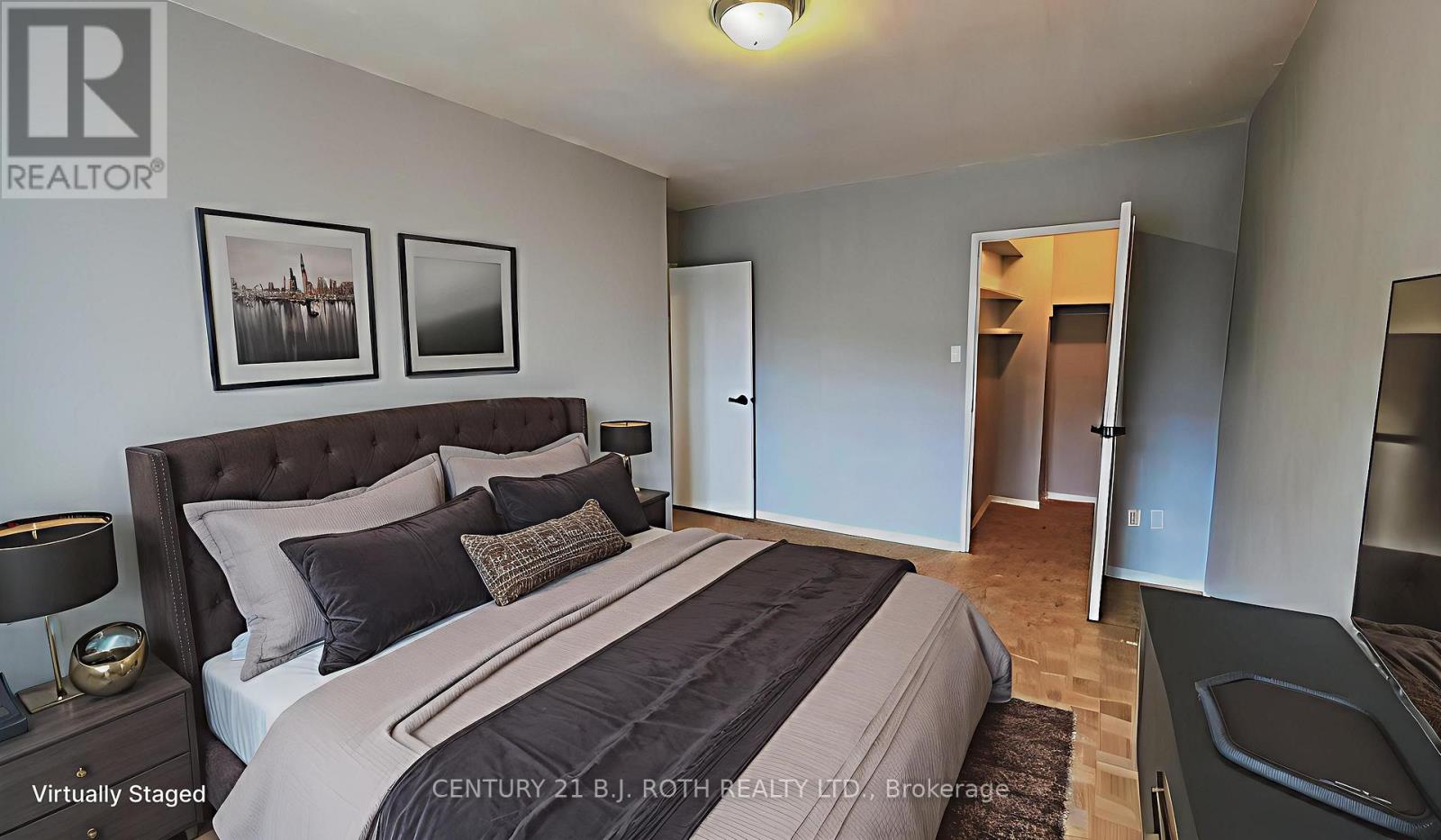 Photo 8 of 405 37 Peel Street, Barrie ON