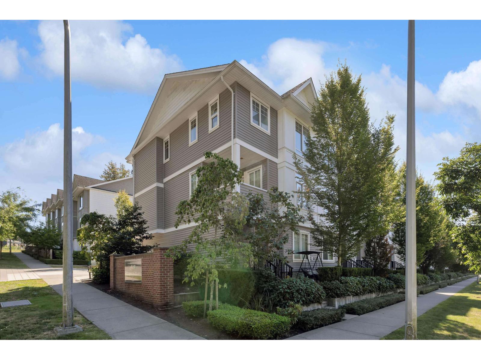 Photo 29 of 9 11267 133 Street, Surrey BC