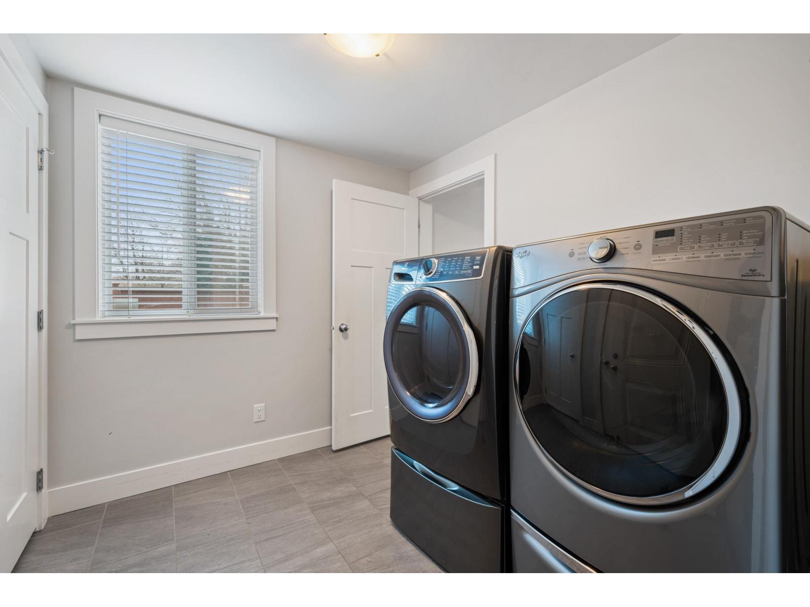 Photo 17 of 4 33973 Hazelwood Avenue, Abbotsford BC