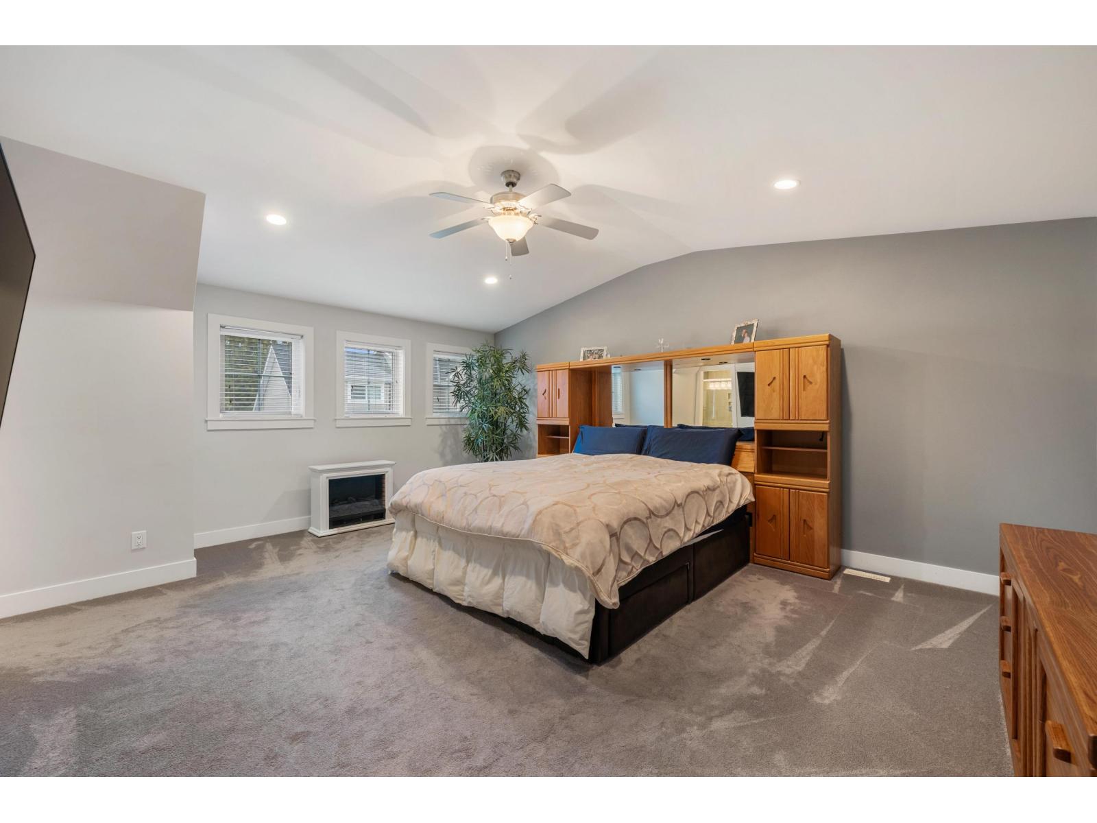 Photo 19 of 4 33973 Hazelwood Avenue, Abbotsford BC