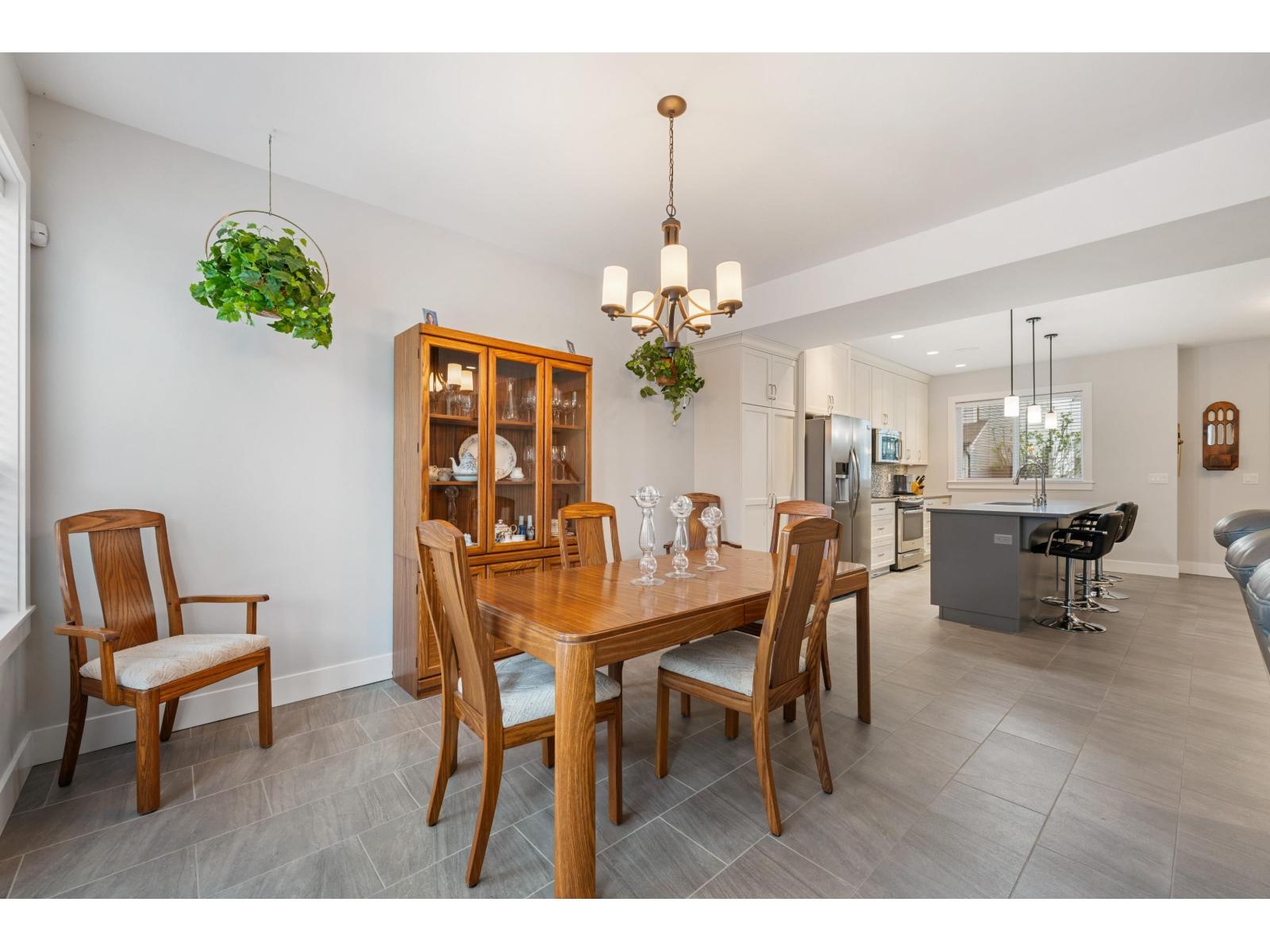 Photo 7 of 4 33973 Hazelwood Avenue, Abbotsford BC