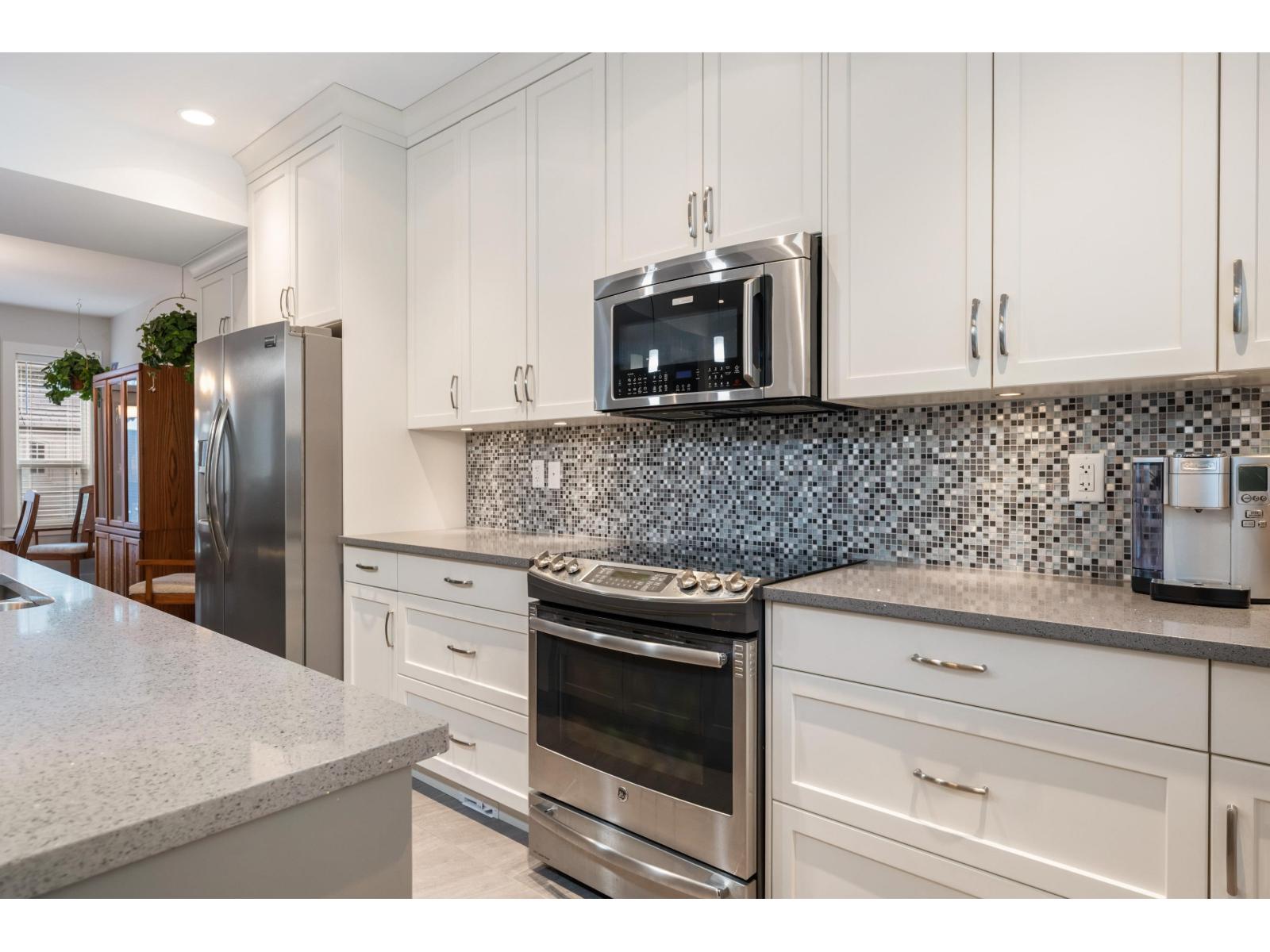 Photo 11 of 4 33973 Hazelwood Avenue, Abbotsford BC