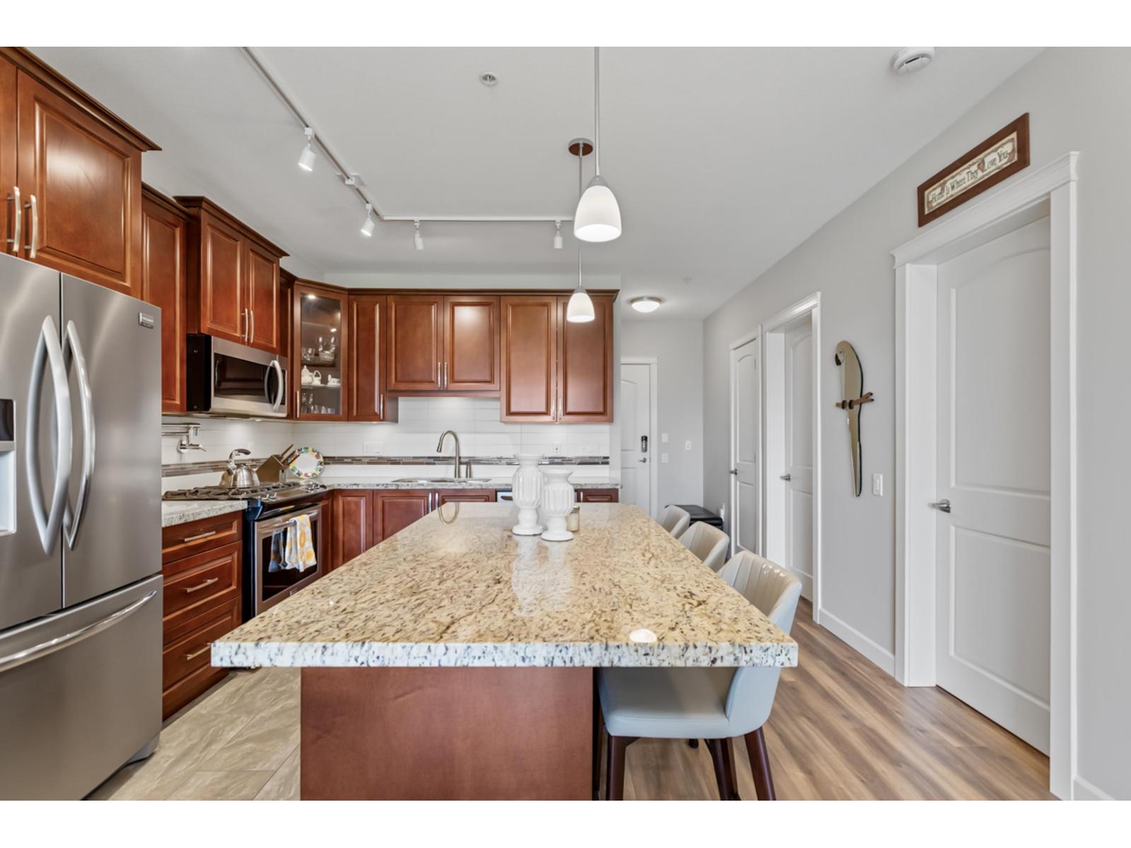 Photo 2 of 527 A 8157 207 Street, Langley BC