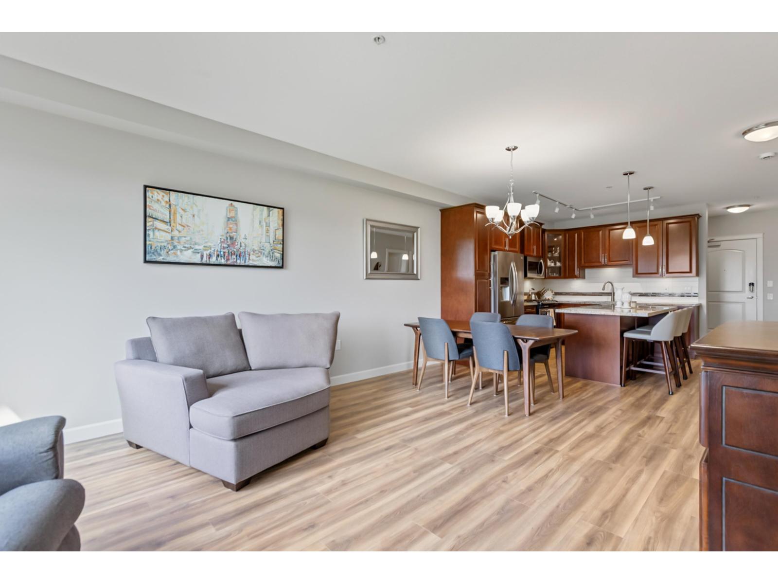 Photo 11 of 527 A 8157 207 Street, Langley BC