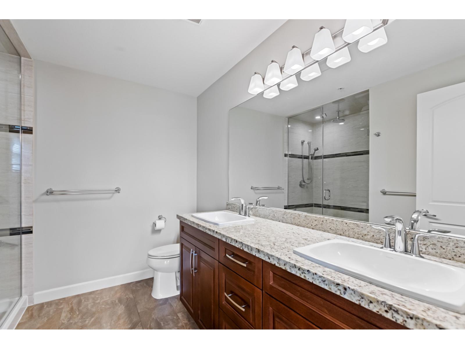 Photo 8 of 527 A 8157 207 Street, Langley BC
