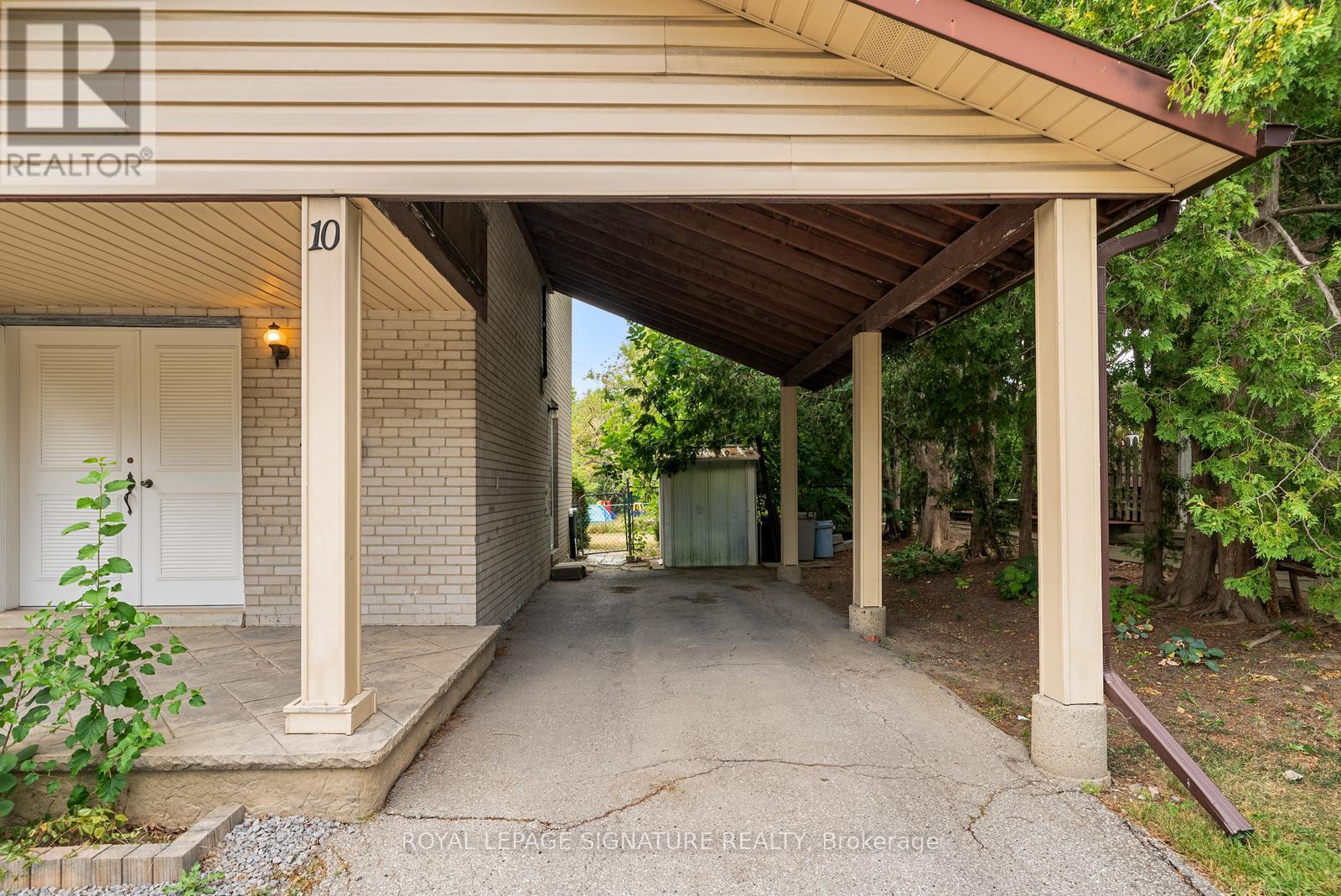 Photo 5 of Main Upper Level 10 Rochelle Crescent, Toronto ON