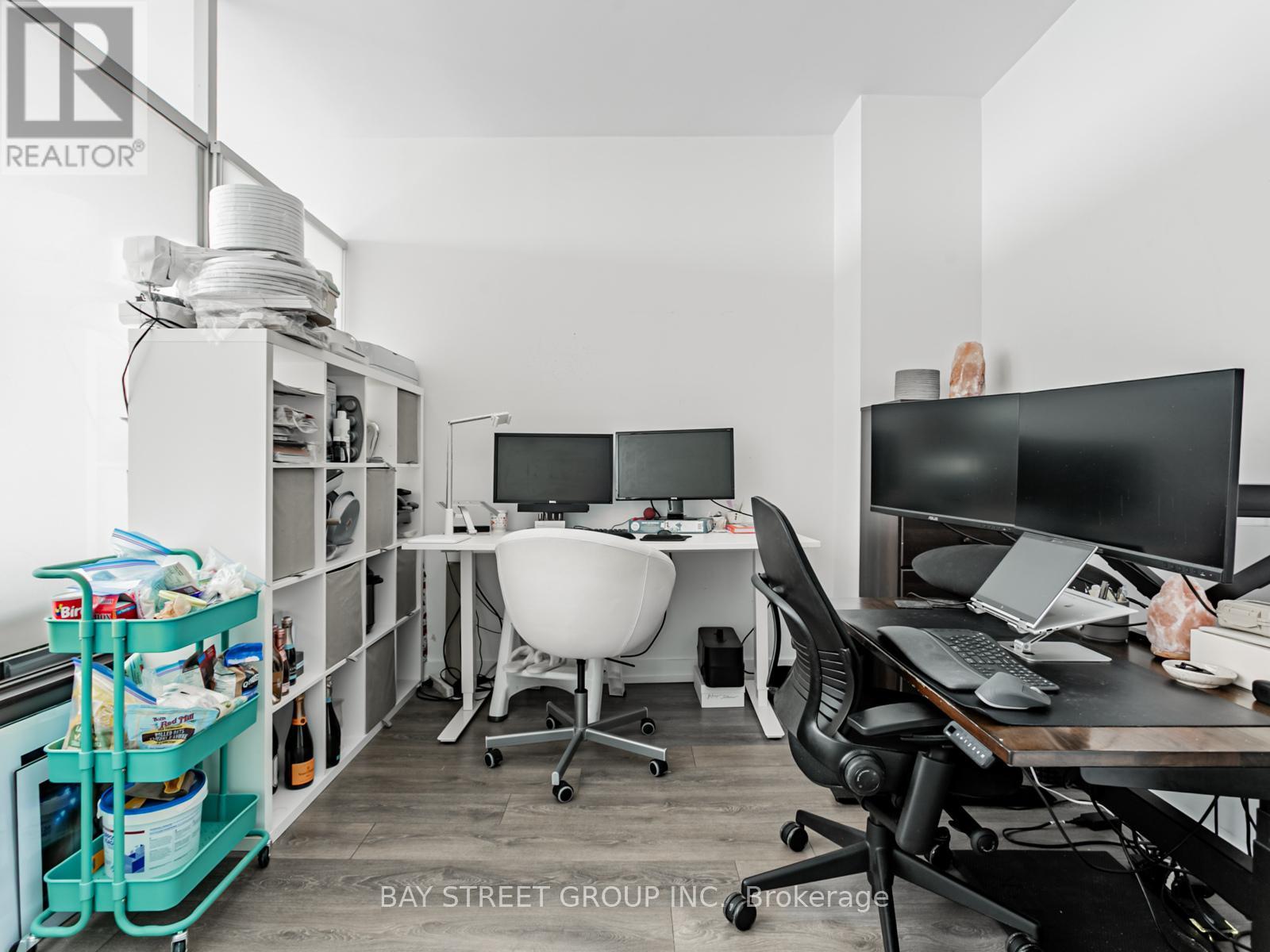 Photo 7 of 4101 426 University Avenue, Toronto ON