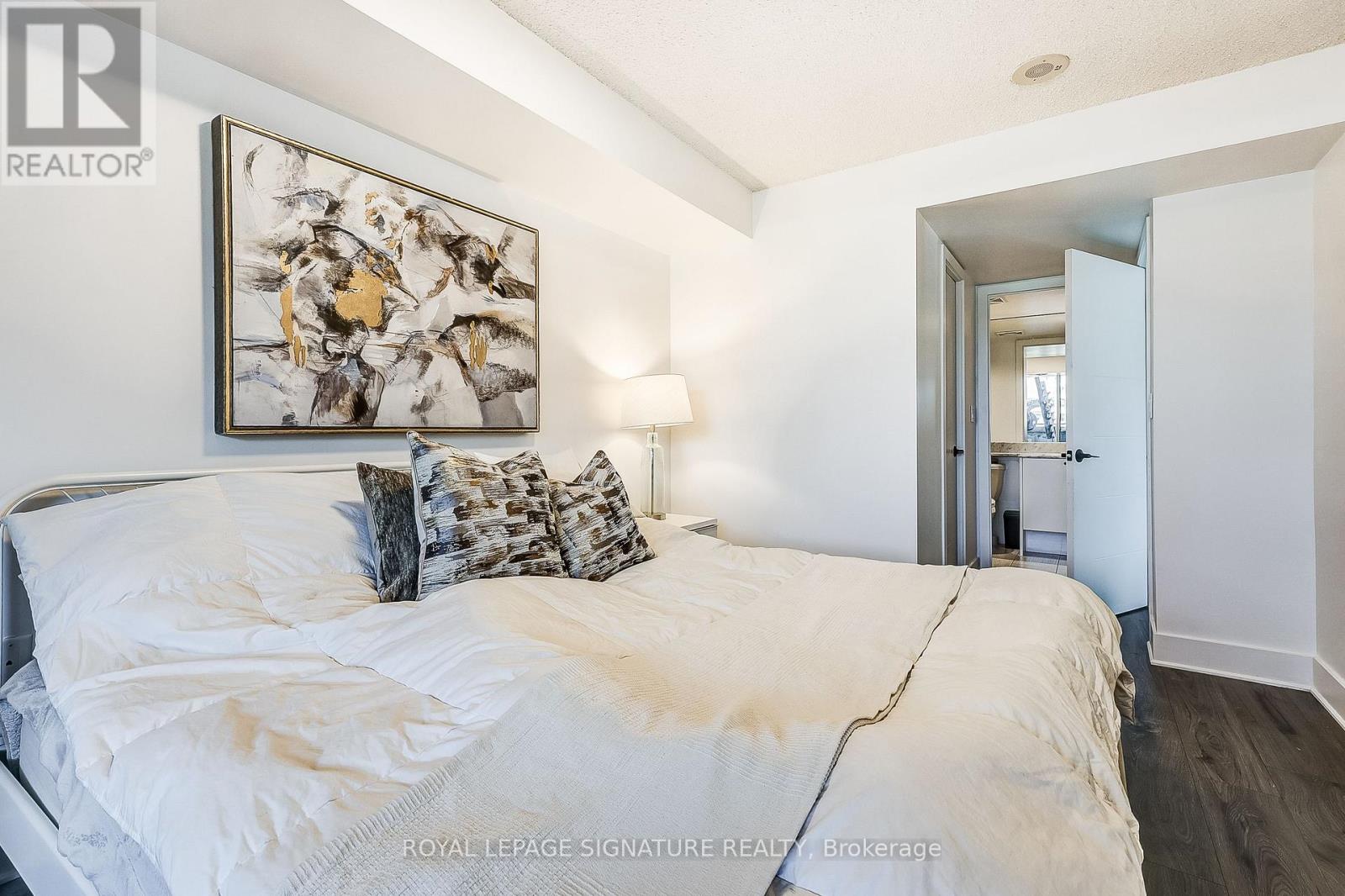 Photo 13 of 210 125 Western Battery Road, Toronto ON