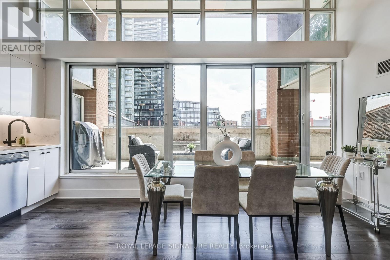 Photo 3 of 210 125 Western Battery Road, Toronto ON