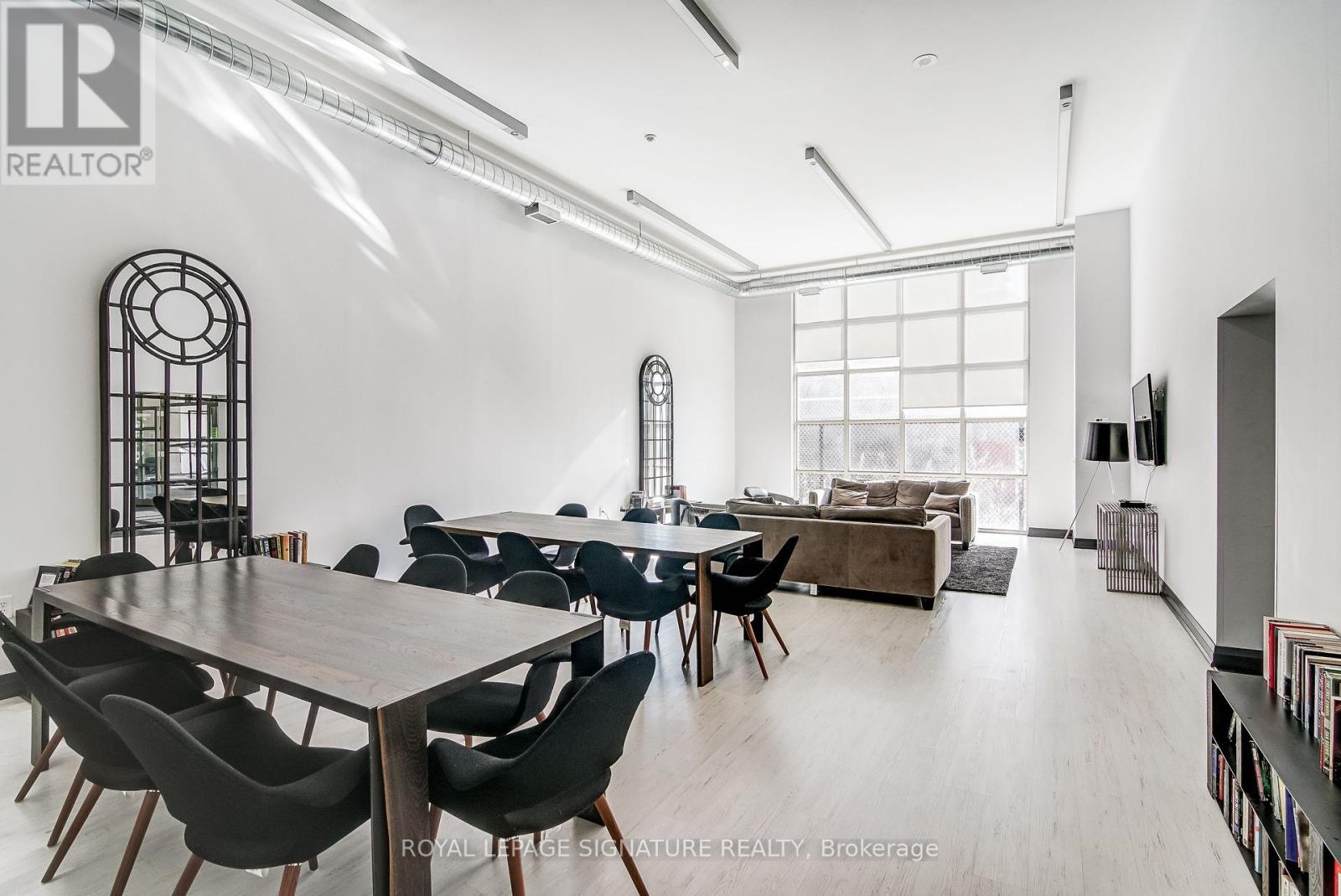 Photo 36 of 210 125 Western Battery Road, Toronto ON