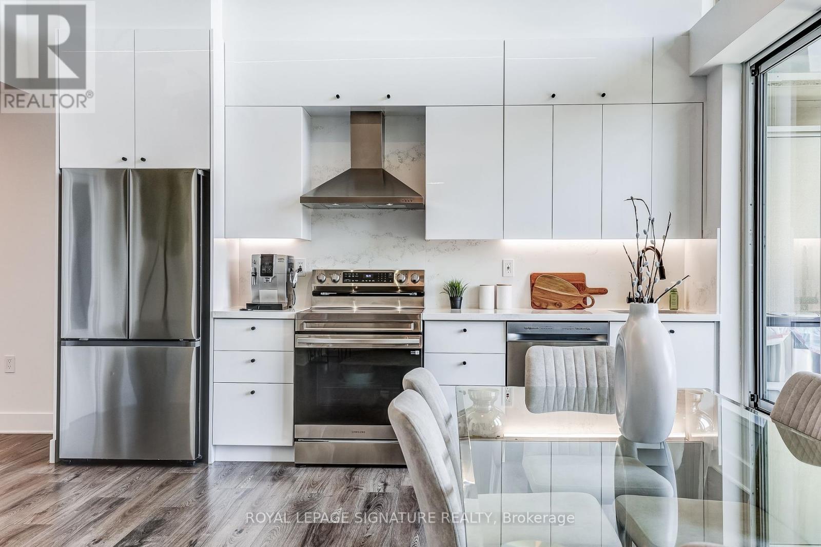 Photo 6 of 210 125 Western Battery Road, Toronto ON