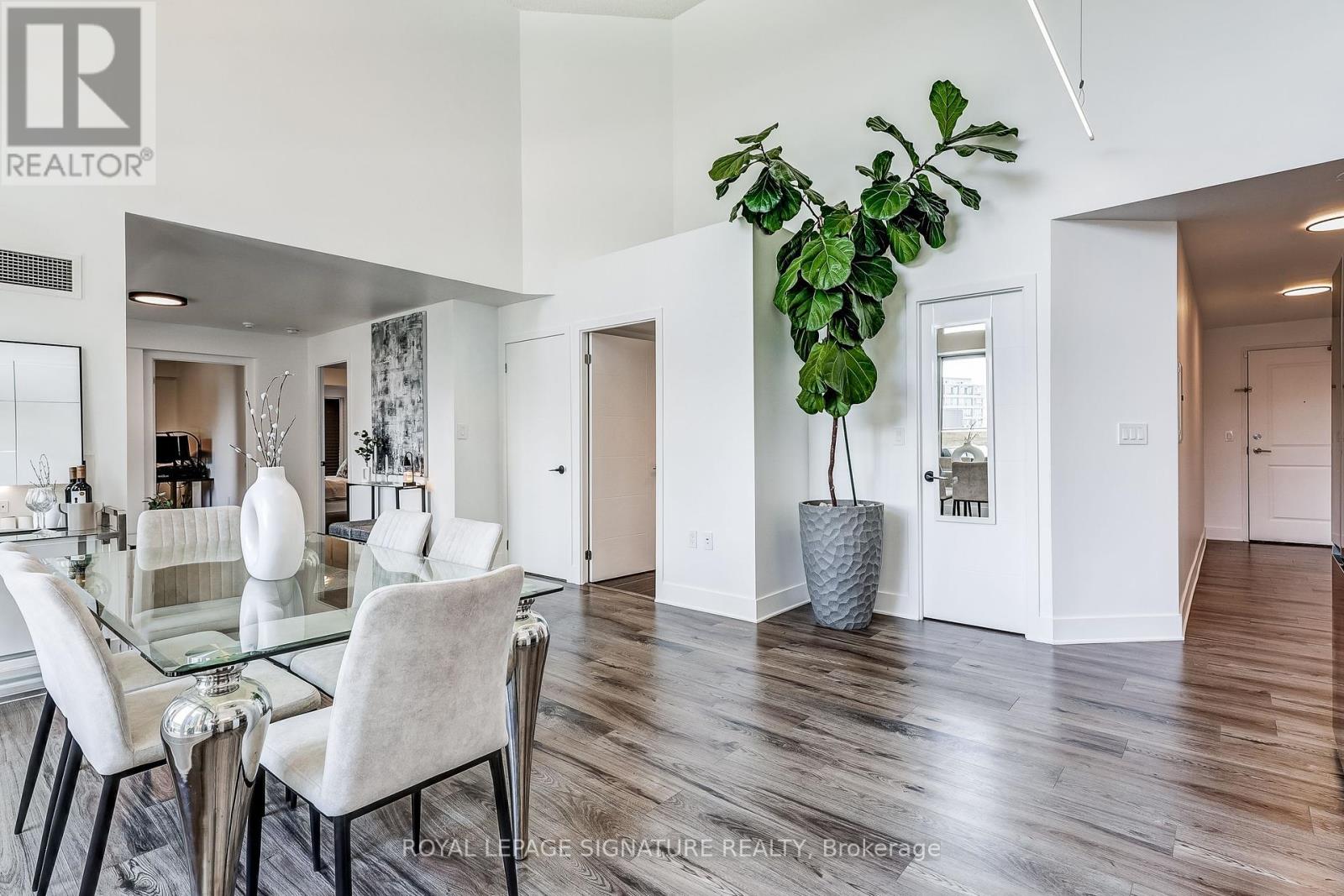 Photo 8 of 210 125 Western Battery Road, Toronto ON