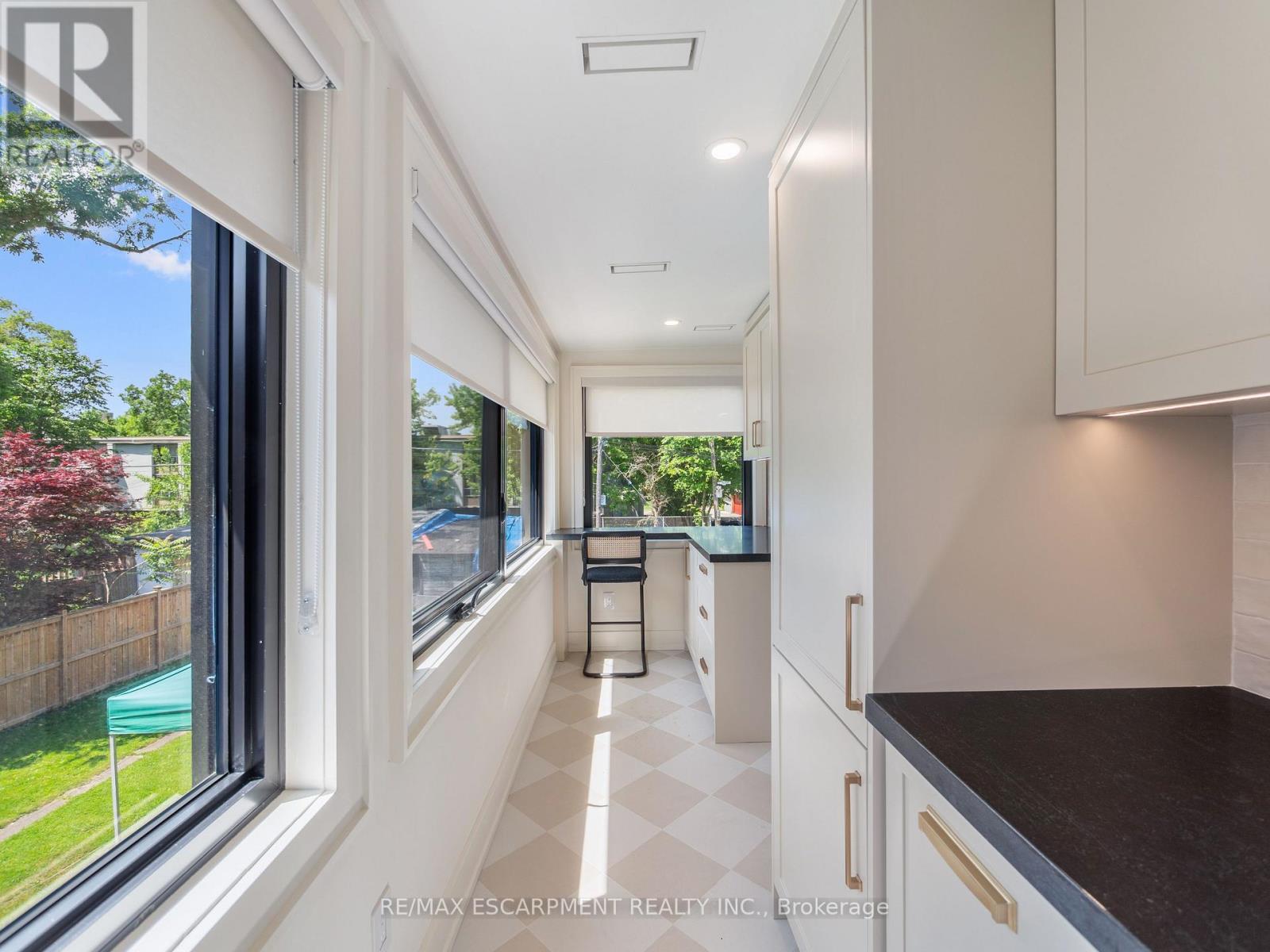 Photo 2 of 2 46 Ohara Avenue, Toronto ON