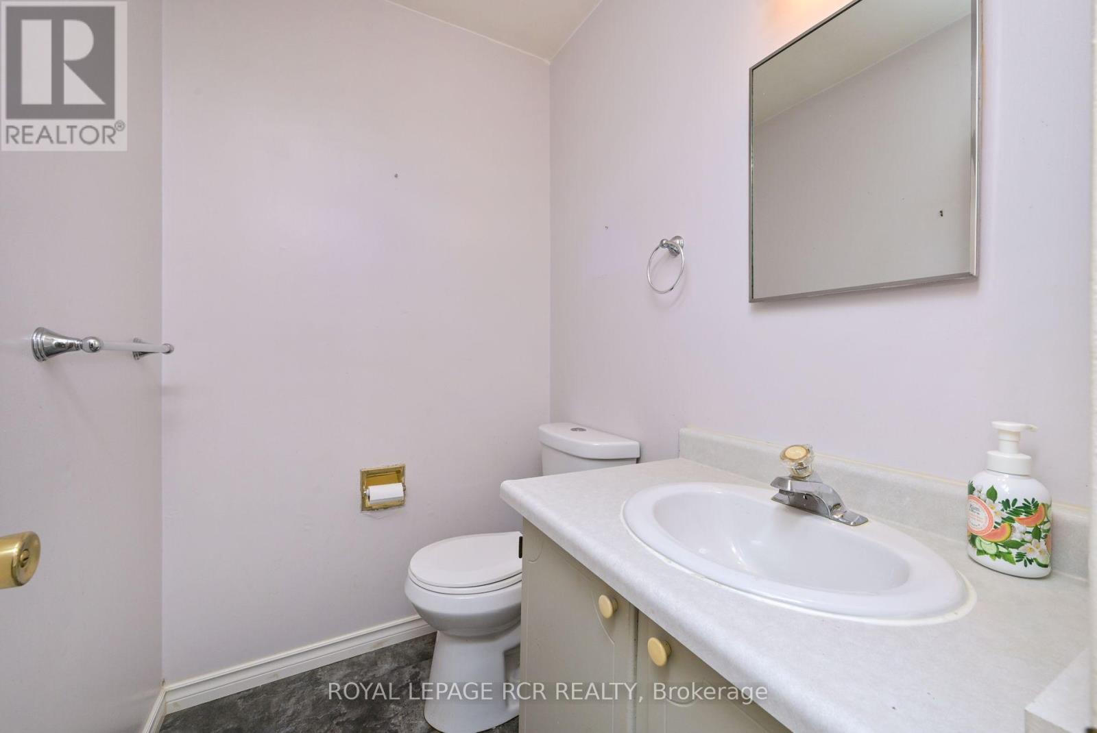 Photo 14 of 46 Cambridge Avenue, Orangeville ON
