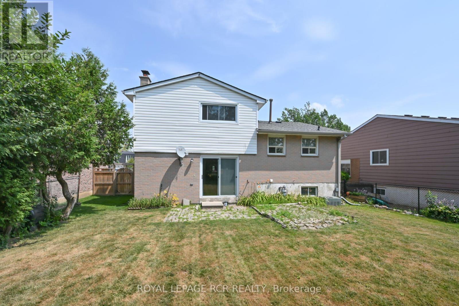 Photo 25 of 46 Cambridge Avenue, Orangeville ON