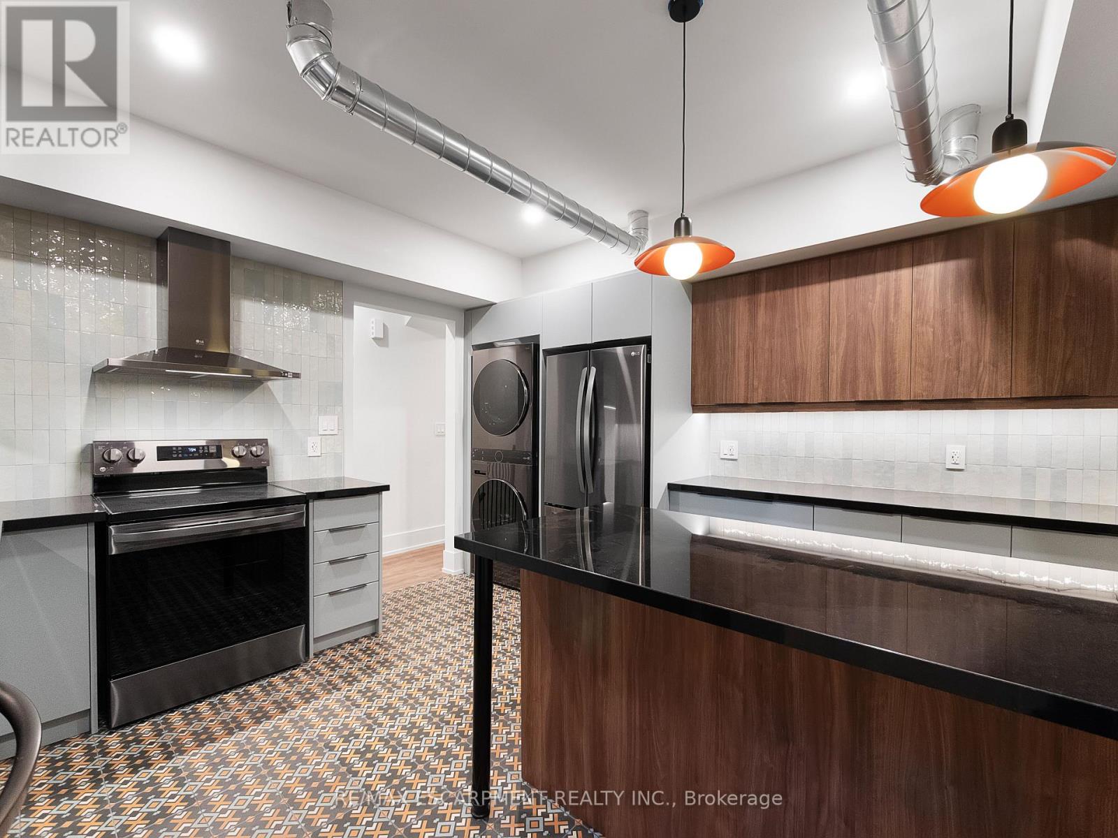 Photo 1 of 3 46 Ohara Avenue, Toronto ON