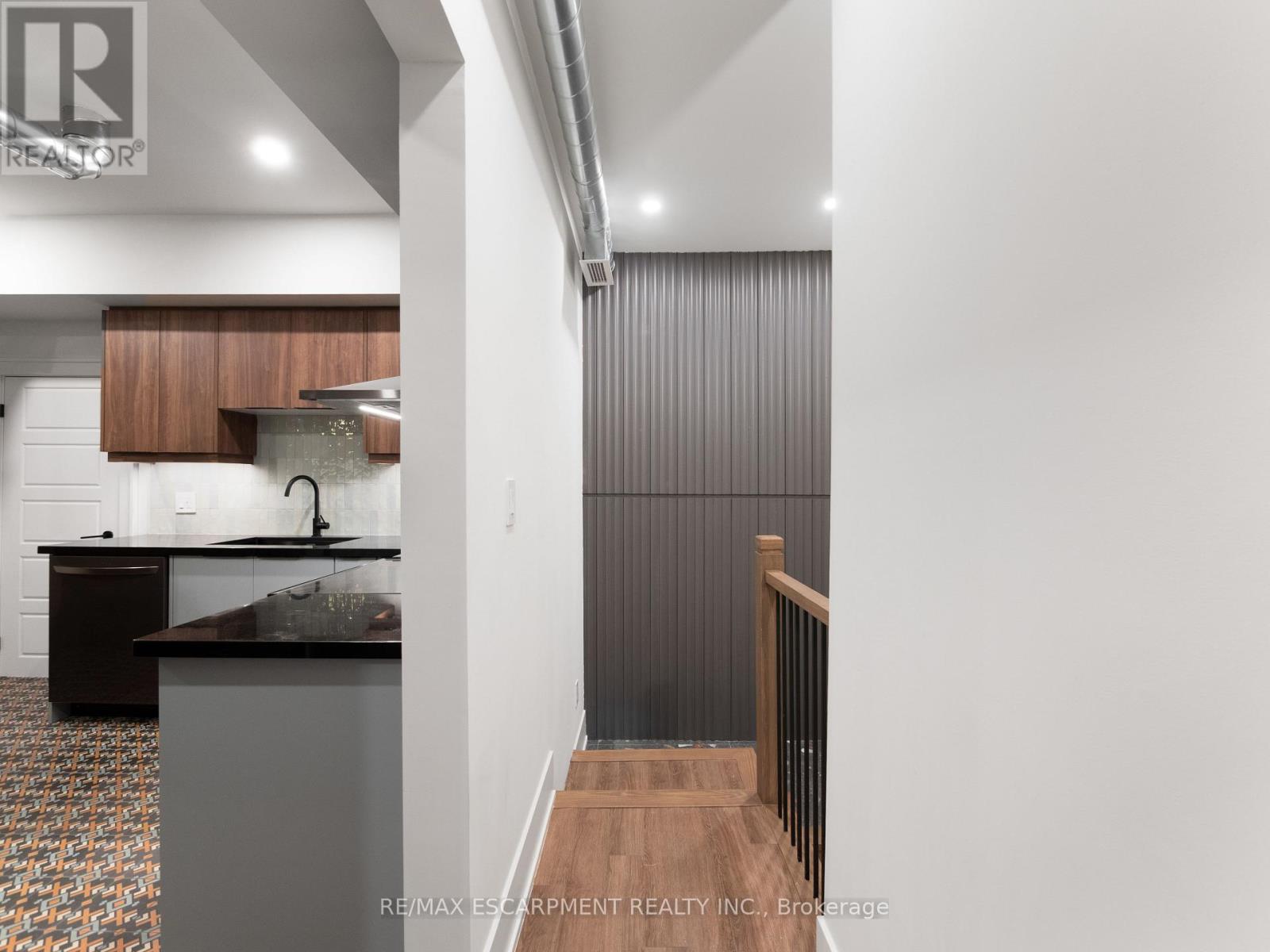Photo 3 of 3 46 Ohara Avenue, Toronto ON